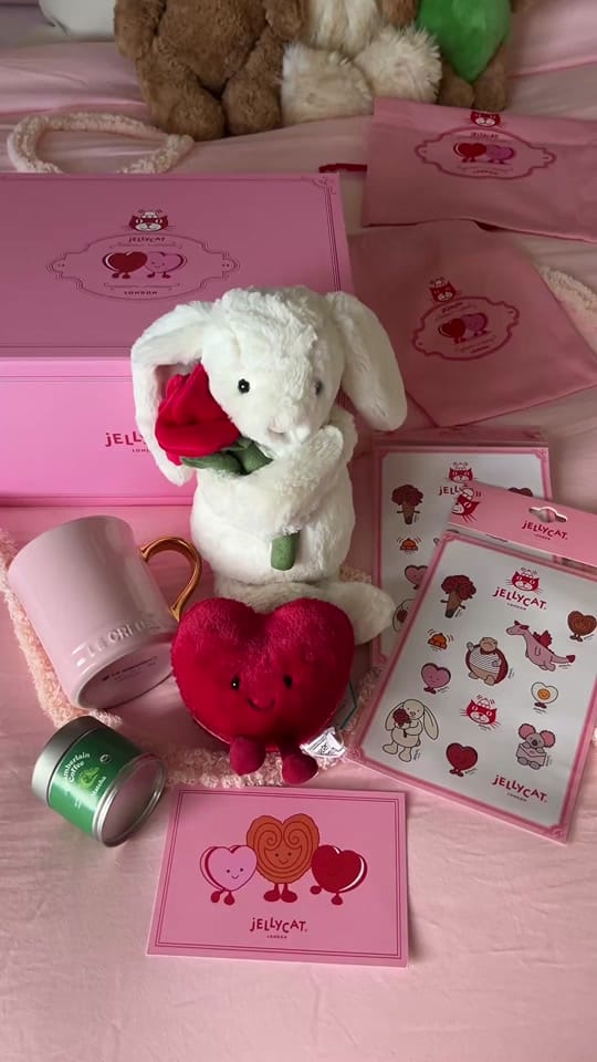 Post 9 by Yuri 🧸 on TikTok (video)
