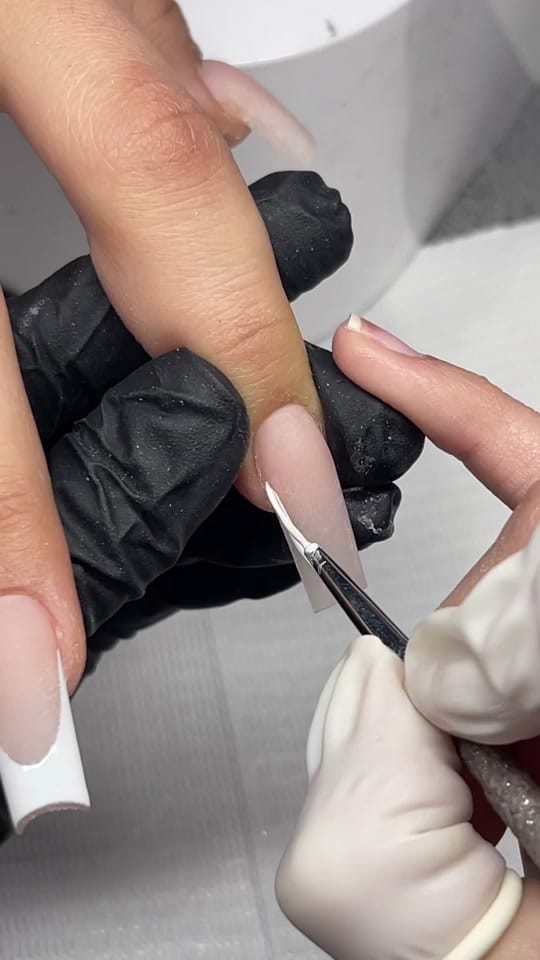 Post 3 by darleennee_nails on TikTok (video)
