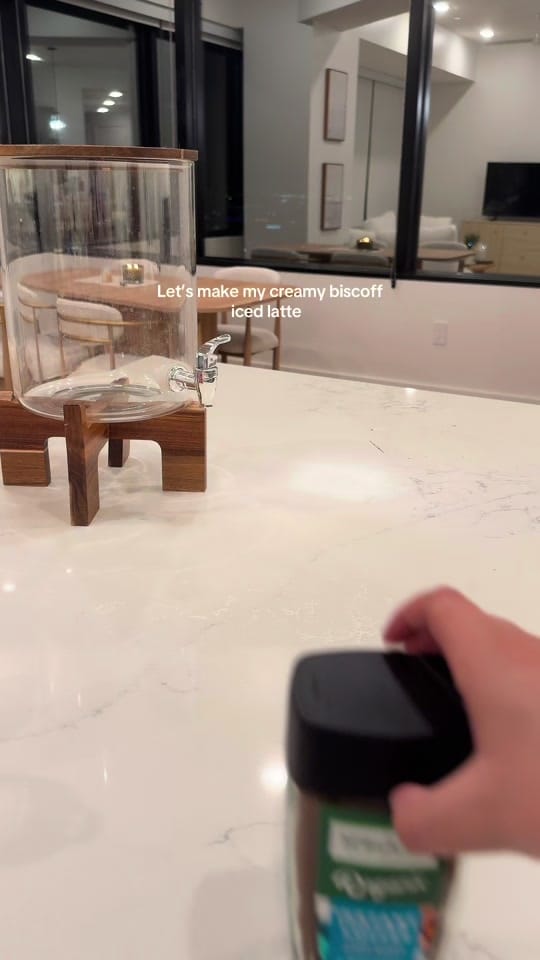 Post 6 by Sara Bazarto on TikTok (video)