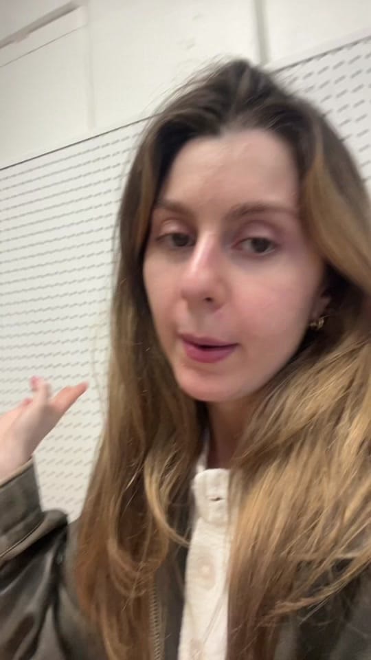 Post 4 by izabel on TikTok (video)