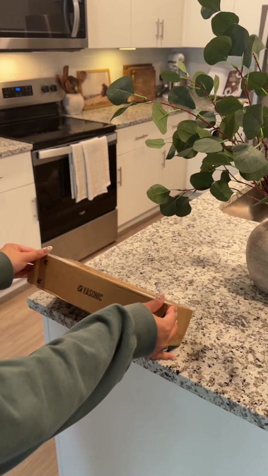 Post 8 by sof on TikTok (video)