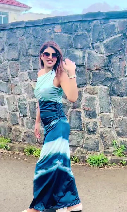 Post 3 by Nishi Singh on TikTok (video)