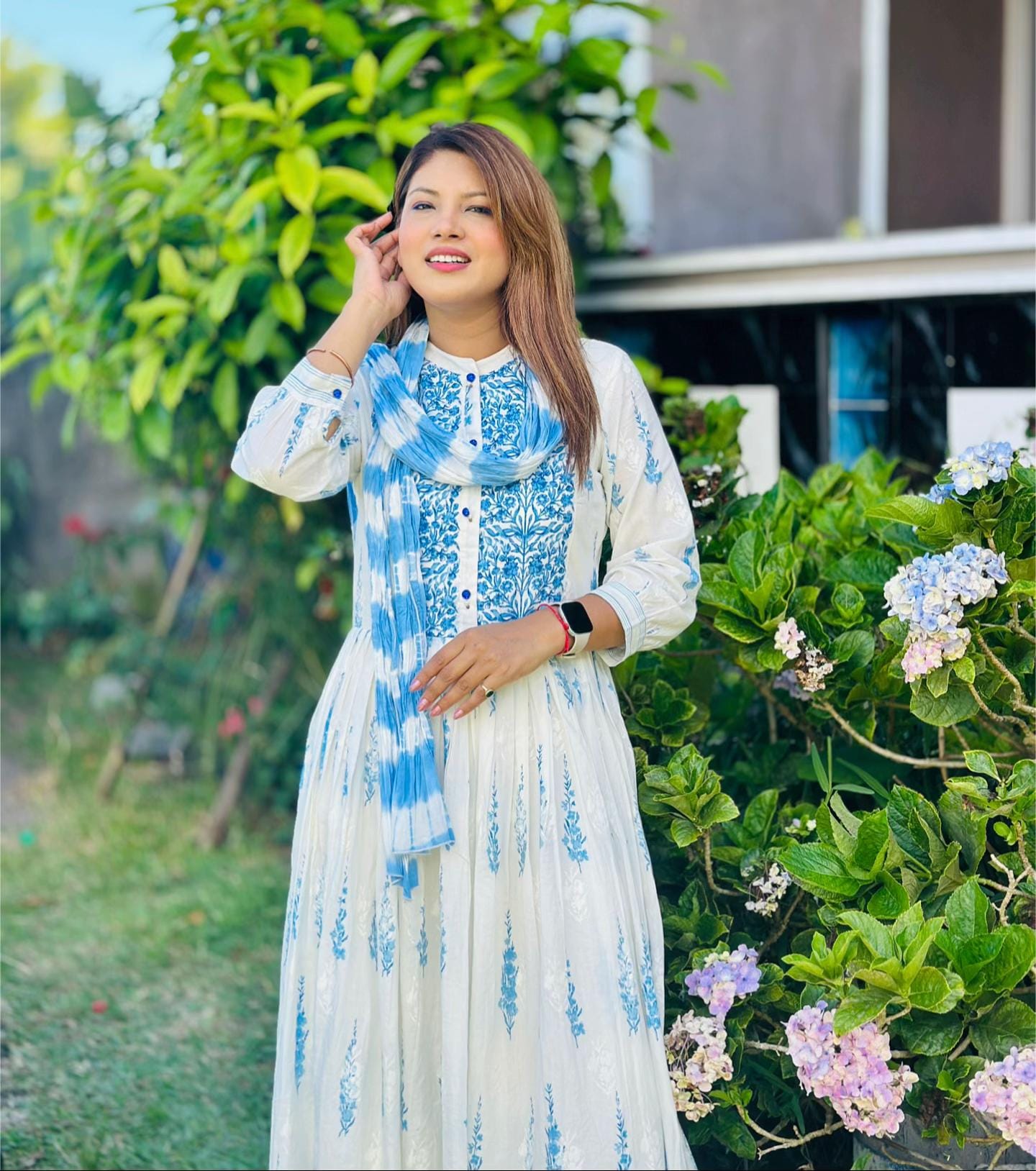 Post 2 by Nishi Singh on TikTok (video)