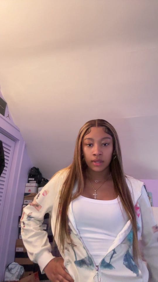 Post 6 by Lareya on TikTok (video)