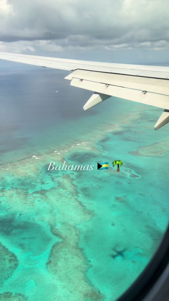 Post 1 by Laurah on TikTok (video)