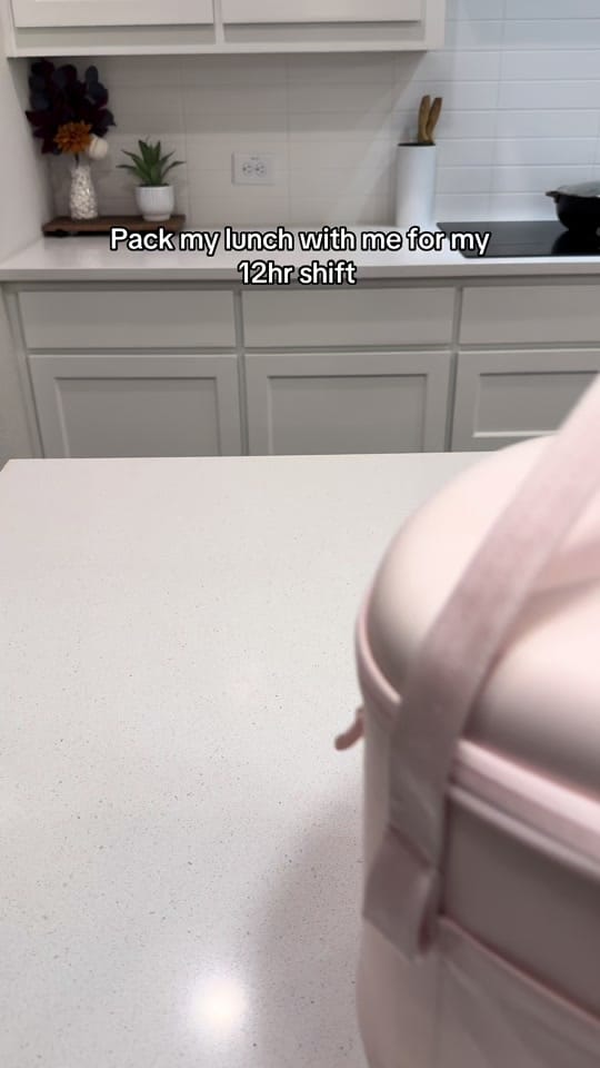 Post 9 by Laurah on TikTok (video)
