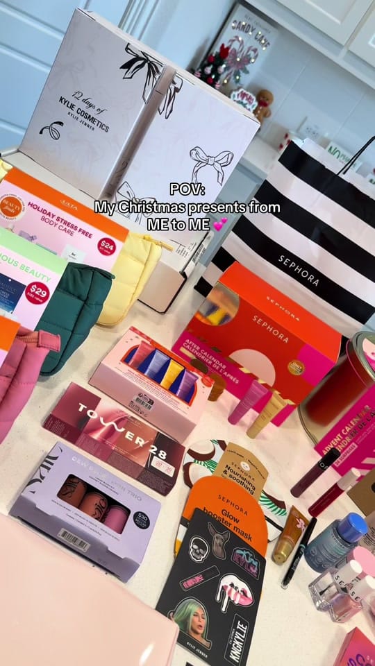 Post 8 by Laurah on TikTok (video)