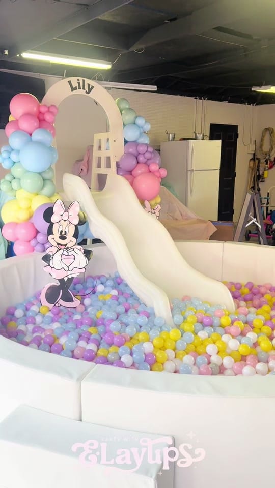 Post 6 by Balloons & Backdrops on TikTok (video)
