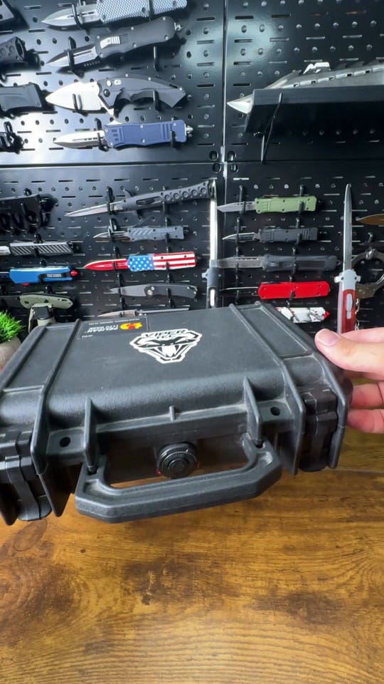 Post 9 by ViperTec Knives 🐍 on TikTok (video)