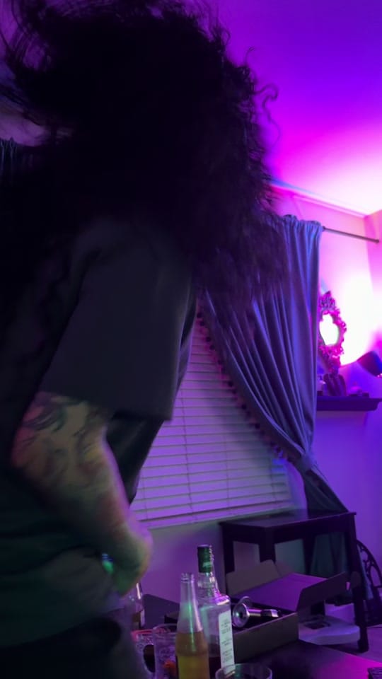 Post 1 by Stephanie on TikTok (video)