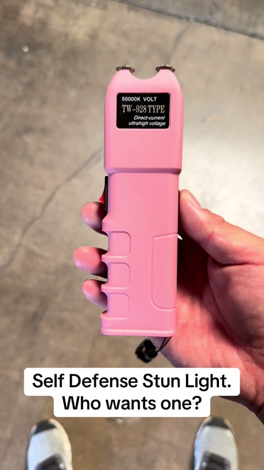 Post 1 by megaknife on TikTok (video)