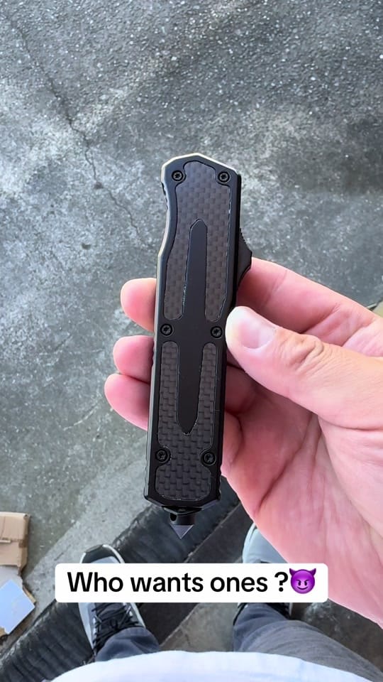 Post 3 by megaknife on TikTok (video)