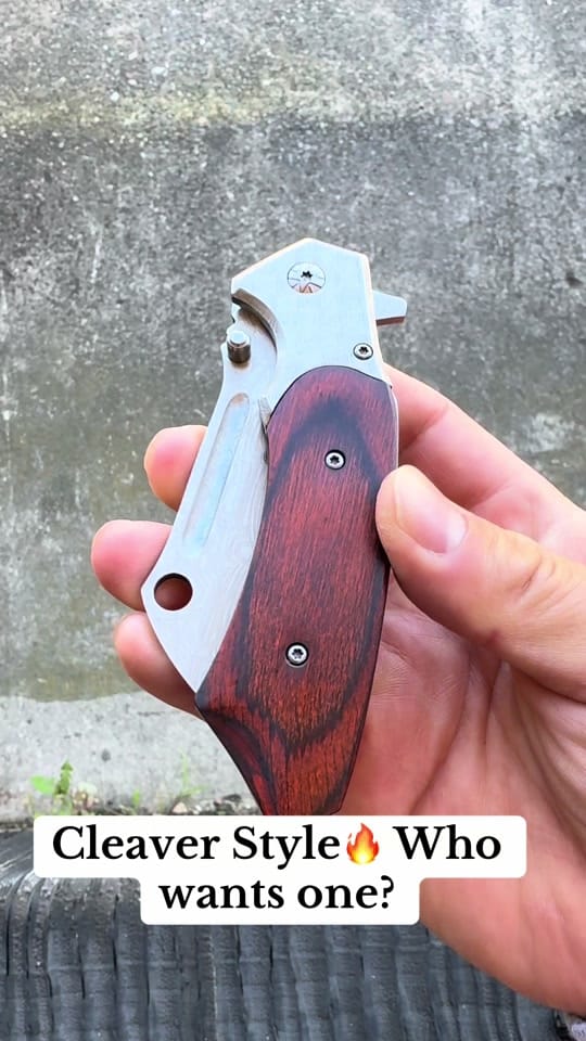 Post 6 by megaknife on TikTok (video)