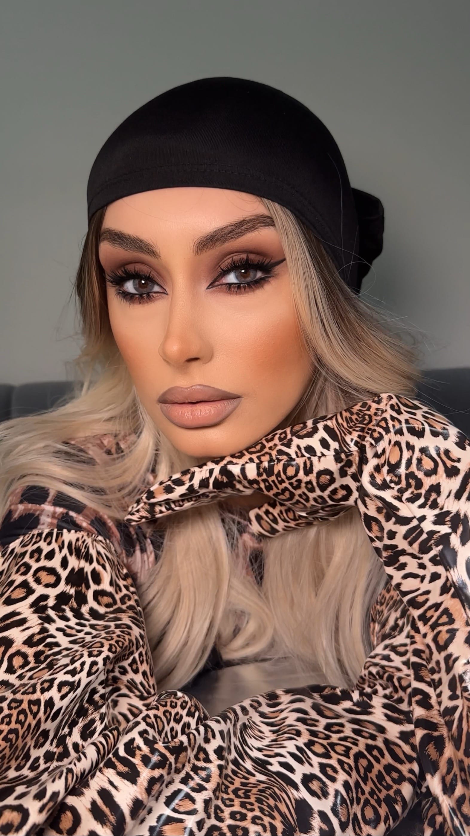 Post 6 by user1889977719729 on TikTok (video)