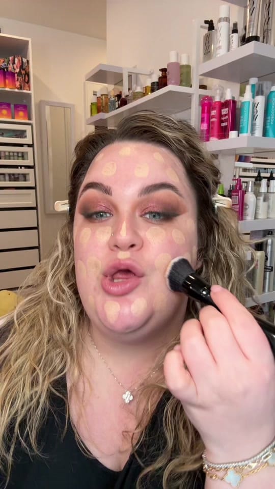 Post 2 by Sydneyslayyyz on TikTok (video)