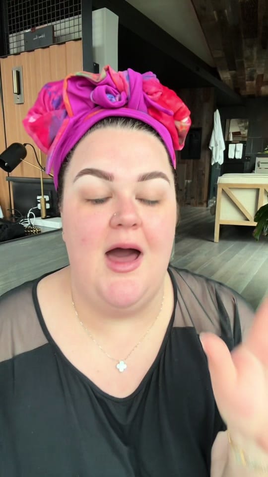 Post 7 by Sydneyslayyyz on TikTok (video)