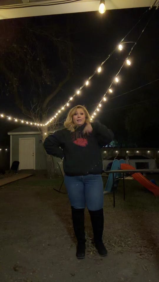 Post 9 by Lindsay Saenz on TikTok (video)