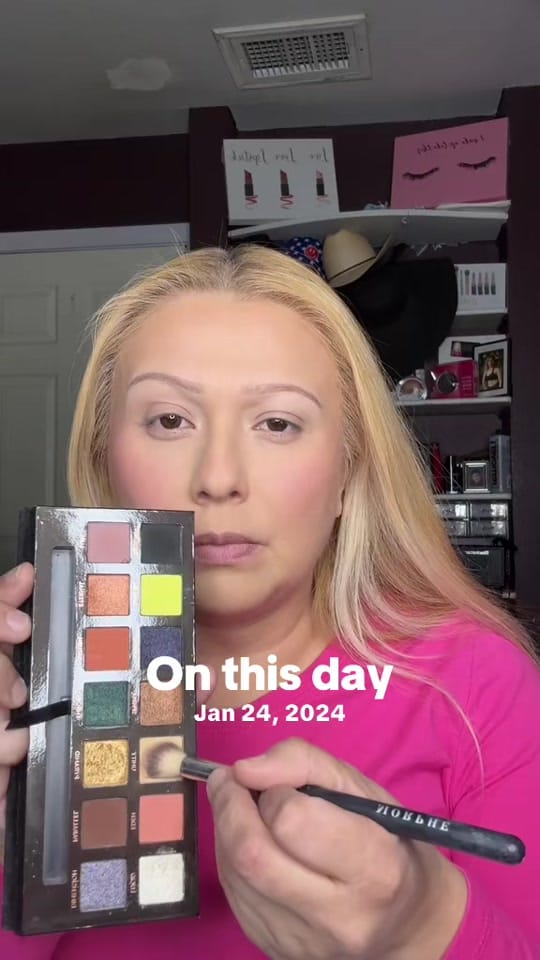 Post 6 by Lindsay Saenz on TikTok (video)