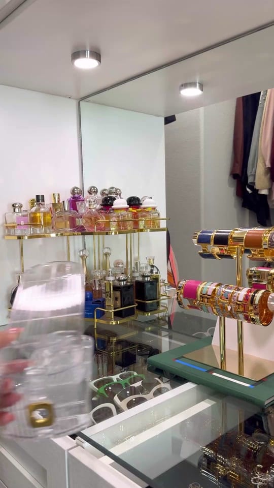 Post 9 by Kerry Harris on TikTok (video)
