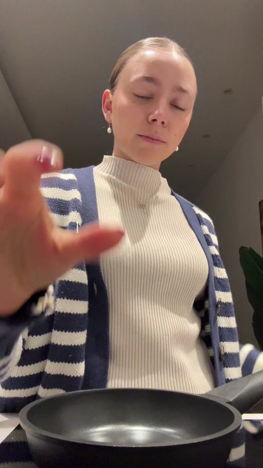 Post 1 by skindion on TikTok (video)