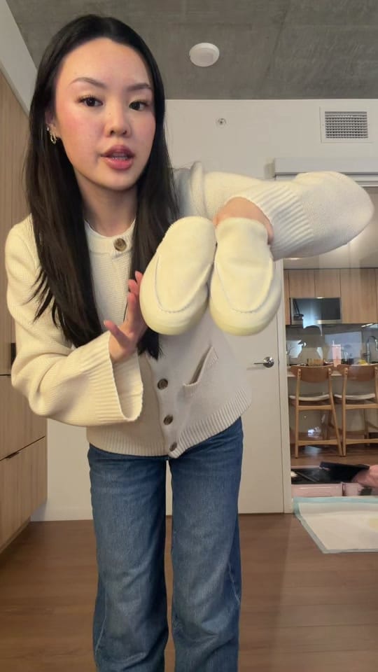 Post 2 by Kelly Kwan on TikTok (video)