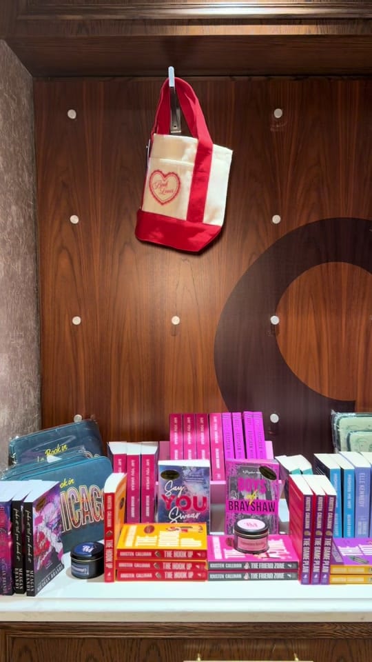 Post 5 by The Last Chapter Book Shop on TikTok (video)