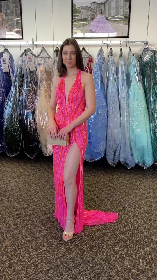 Post 9 by atianasboutique on TikTok (video)