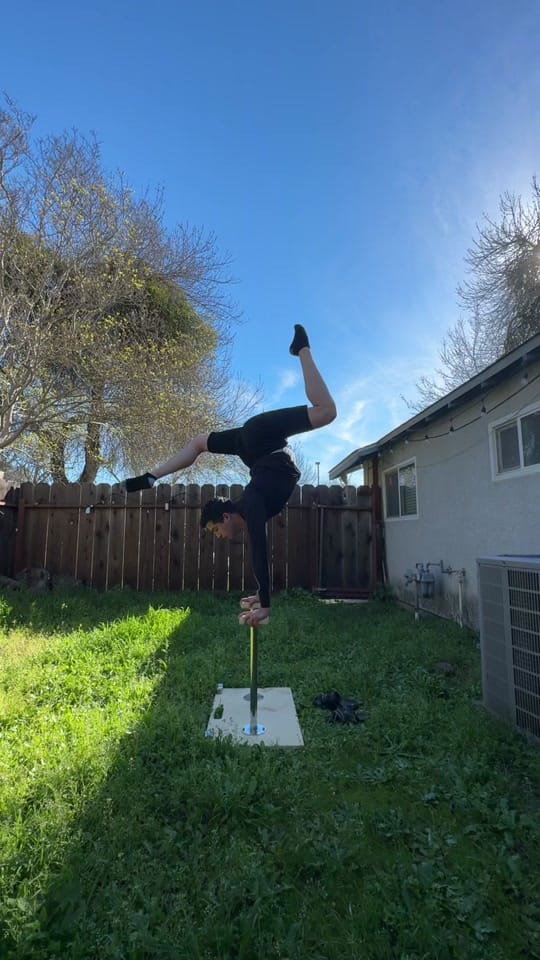 Post 1 by Jonathan Leon on TikTok (video)