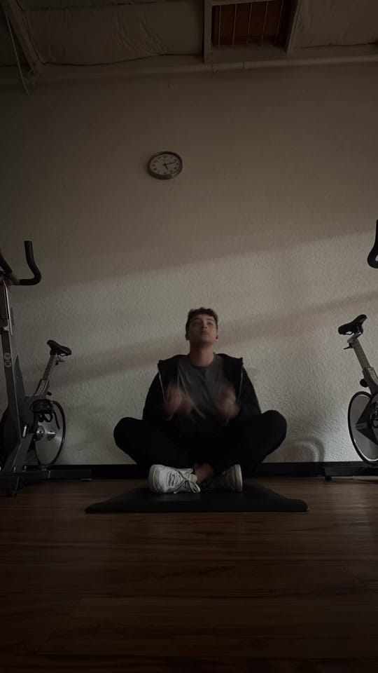 Post 3 by Jonathan Leon on TikTok (video)