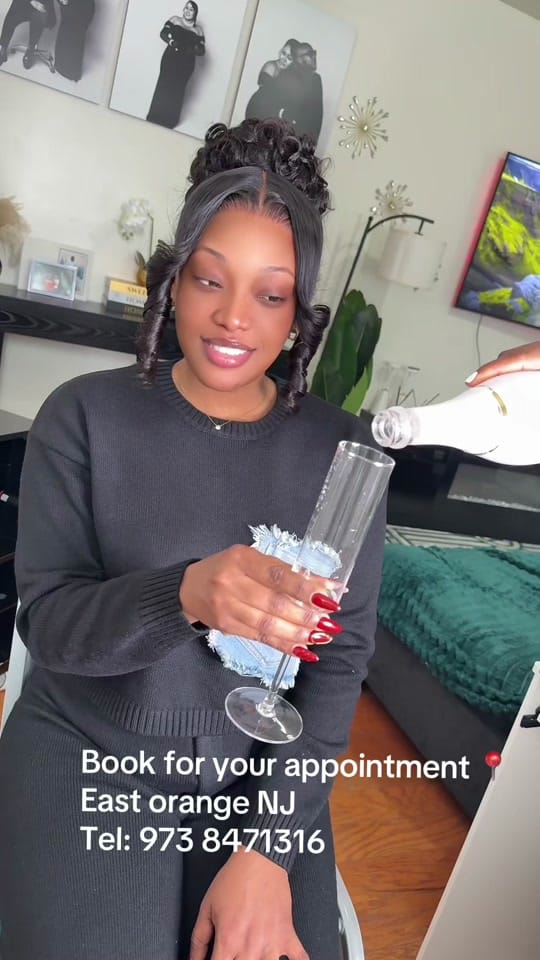 Post 2 by Tania🍂 on TikTok (video)