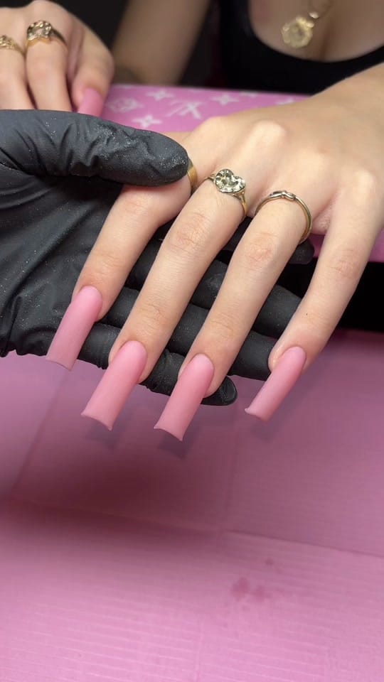 Post 6 by nailsbyjelanni on TikTok (video)