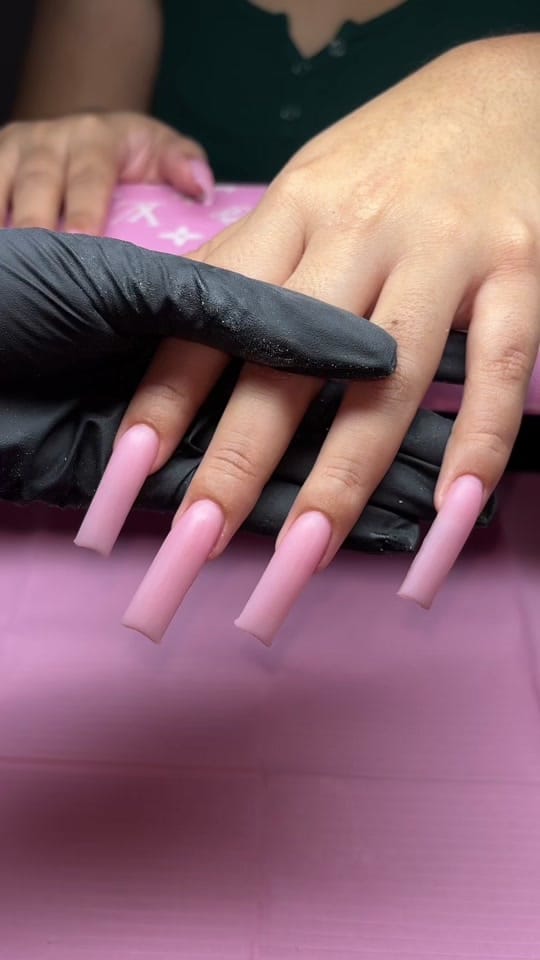 Post 2 by nailsbyjelanni on TikTok (video)