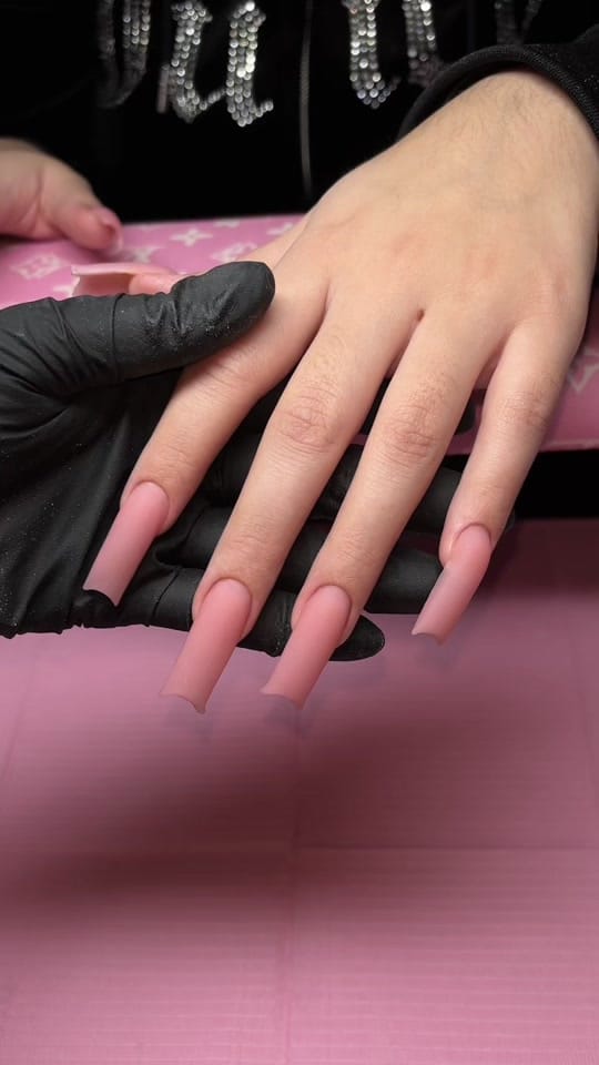 Post 3 by nailsbyjelanni on TikTok (video)