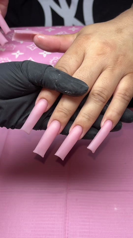 Post 5 by nailsbyjelanni on TikTok (video)