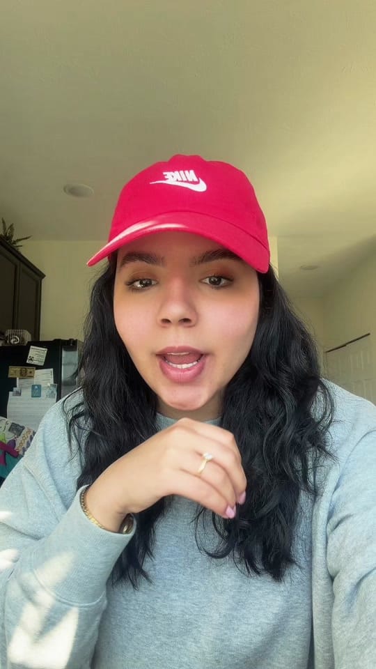 Post 1 by Miluska Novotny on TikTok (video)