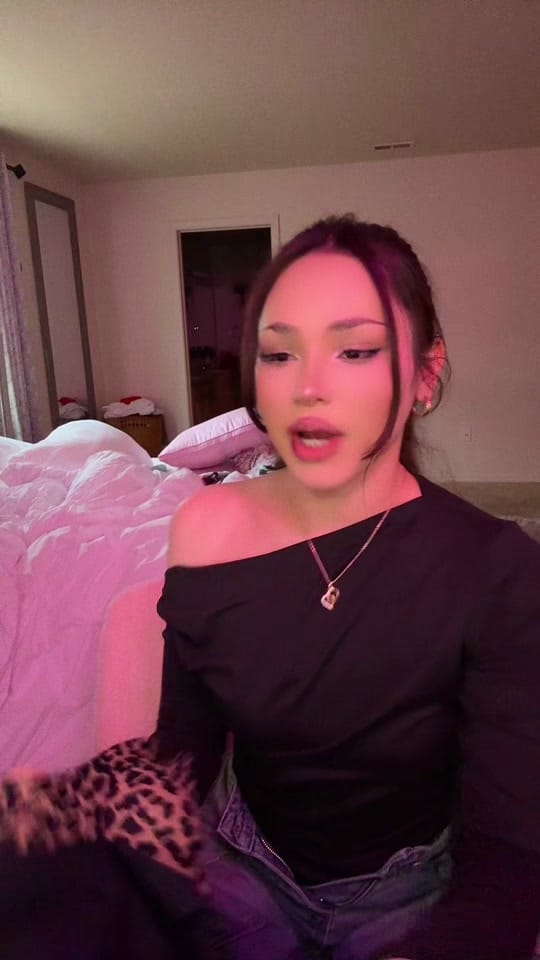 Post 2 by bella.boricuaa on TikTok (video)