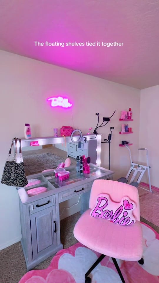 Post 10 by bella.boricuaa on TikTok (video)