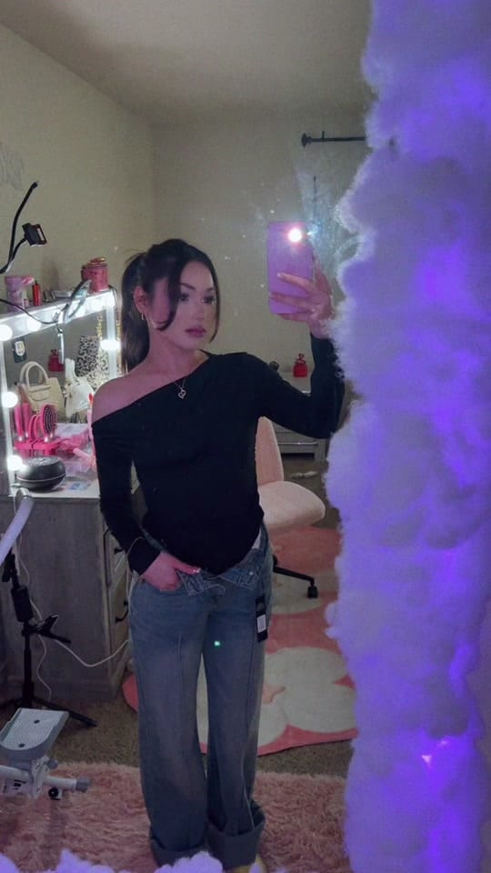 Post 1 by bella.boricuaa on TikTok (video)