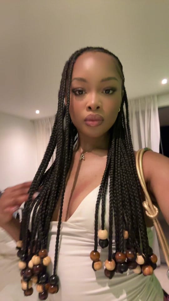 Post 7 by athalia 🎀📀⭐️🍭 on TikTok (video)