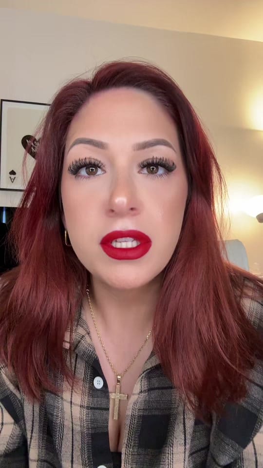 Post 2 by linalovesmakeupp on TikTok (video)