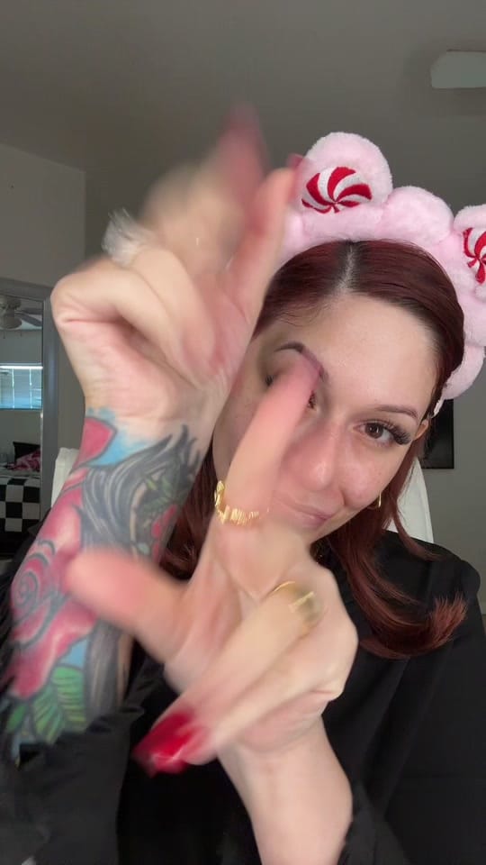 Post 1 by linalovesmakeupp on TikTok (video)
