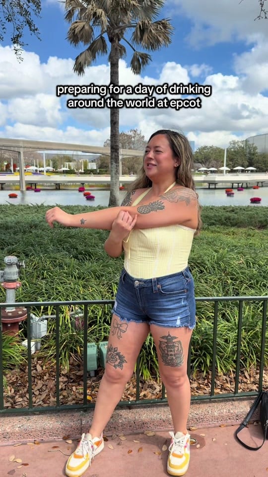 Post 2 by jenna on TikTok (video)