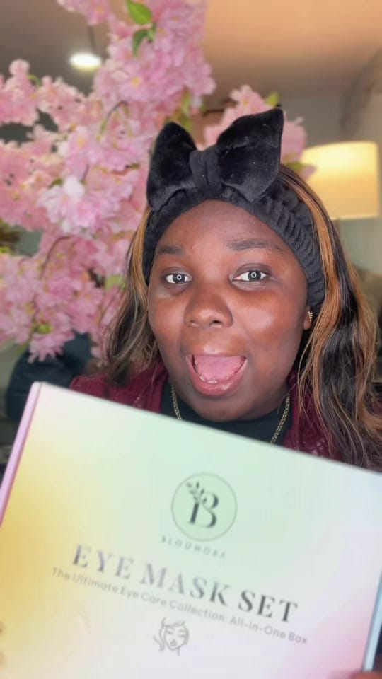 Post 8 by Artistic_Makeup_Queen on TikTok (video)