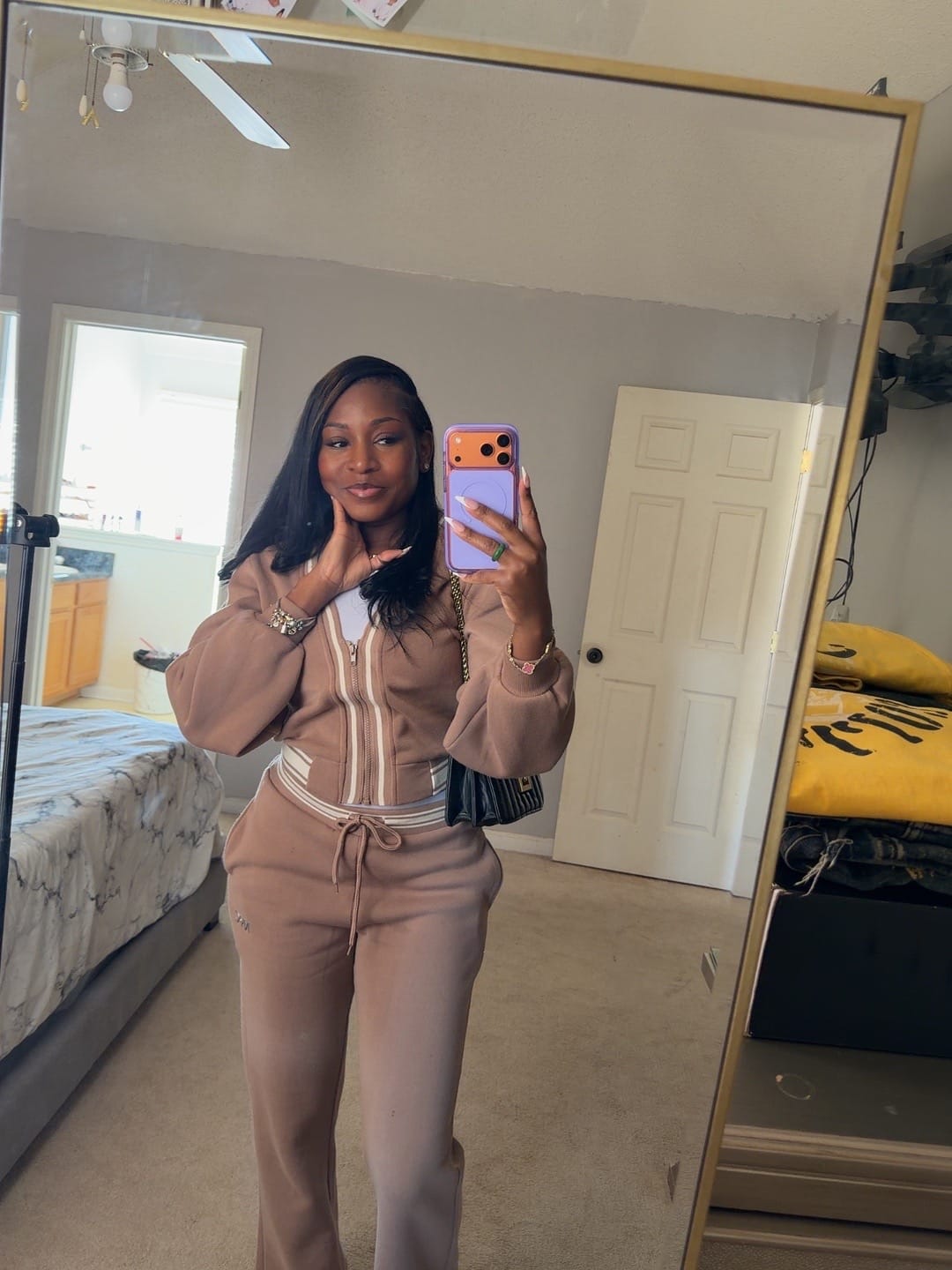 Post 4 by Manda Manda on TikTok (video)