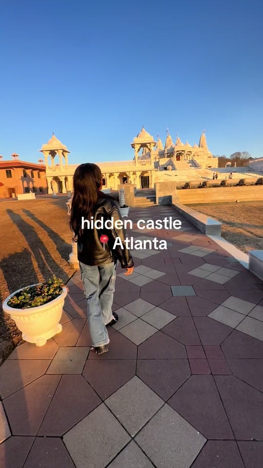 Post 10 by travelwithcoco on TikTok (video)