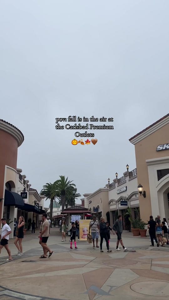 Post 2 by Sarina Carmela on TikTok (video)