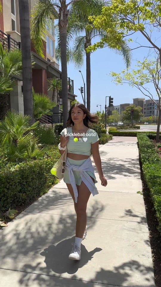 Post 8 by Sarina Carmela on TikTok (video)