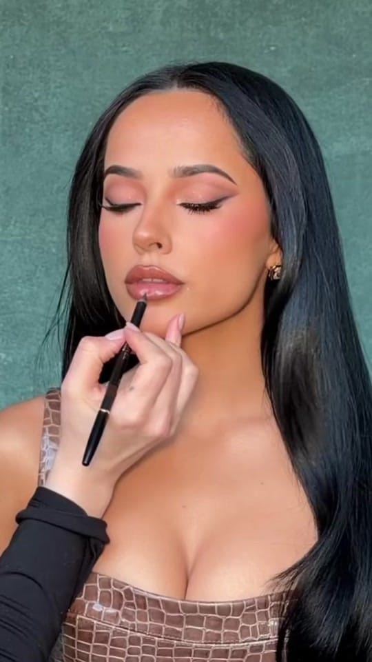 Post 6 by Ash K HOLM on TikTok (video)