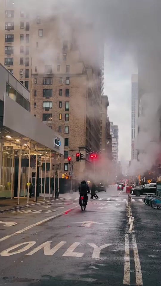 Post 4 by NYC.BR  on TikTok (video)
