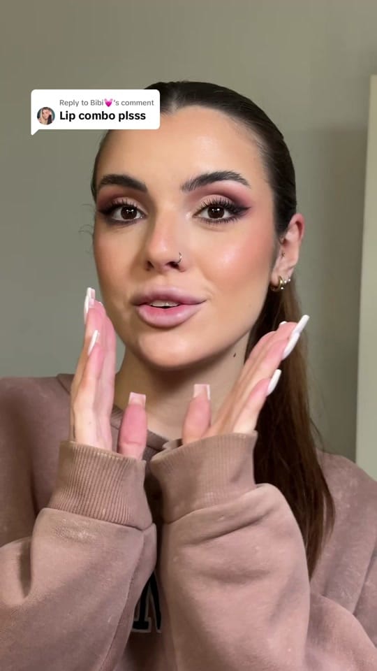 Post 4 by maria sousa | mua on TikTok (video)